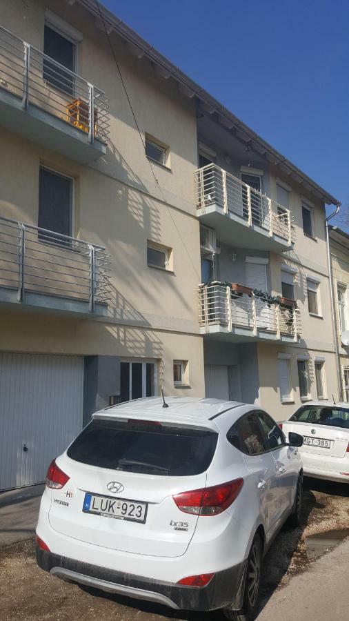 Kristály Apartman Segedín Exteriér fotografie